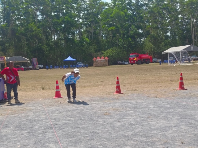 สนามกีฬากลางตำบลวังหิน